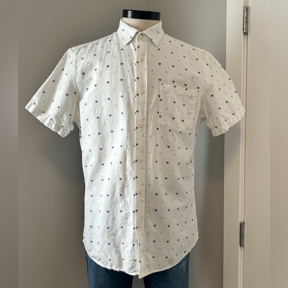 Banana Republic Short Sleeve Linen Blend Button Down - Sz L